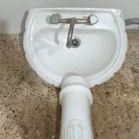 روشویی با شیر مخلوط و لوازم