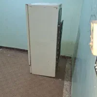 فروش کاناپه و یخچال قدیمی و آهن و ...