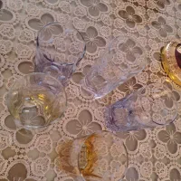 لیوان پایه رنگی