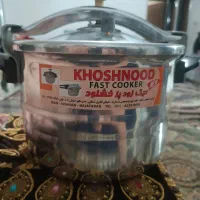 زودپز ۸نفره نونو اصلا استفاده نشده