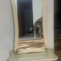 آیینه و کنسول