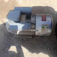 فروش یک عدد پمپ 1.5اسب بخار