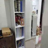 کمد با کتابخانه یا جای اسباب بازی یا وسایل آرایشی