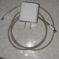 شارژر ایفون به همراه کابل شارژ اصلی