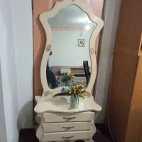 آینه و کنسول