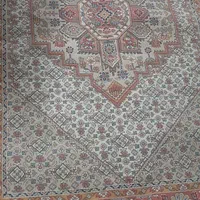 فرش ۶ متری کاملا  نو و خوش،نقشه با رنگ زمینه نخودی