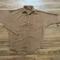 تعدادی لباس نو