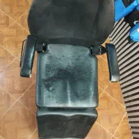 صندلی برقی آرایشگاه تمیز