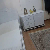 تخت نوجوان