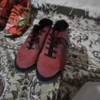 کفش سالنی و کت وشلوار
