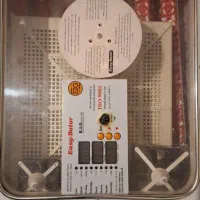 دستگاه جوجه کشی ۱۰۰ تایی با تمام امکانات درحد نو