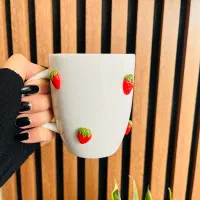 ماگ توت فرنگی برجسته|ظروف سرو و پذیرایی|ری, صفاییه (چشمه علی)|دیوار