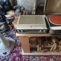 تعدادی رادیو قدیمی|کلکسیون اشیاء عتیقه|گرگان, |دیوار
