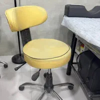 فروش تخت،صندلی،بالشتک و پایه چراغ