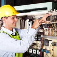 استخدام تکنسین برق صنعتی