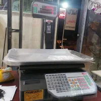 ترازو محک و میز و صندلی