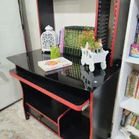 میزکامپیوتر مشکی باصفحه شیشه نشکن