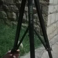 پایه دوربین نقشه برداری قدیمی