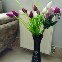 گلدان وگل مصنوعی