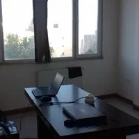 اجاره واحد اداری- خدماتی در خیابان انقلاب