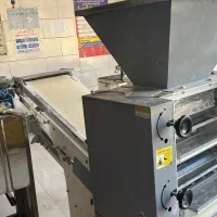 دستگاه چانه گیر و پهن کن نانوایی