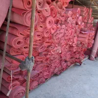 موکت قرمز در حد نو همایشی