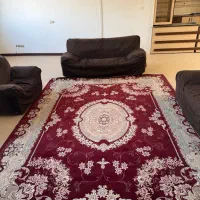 دوتا فرش ۱۲متری و یک دست مبل فروشی