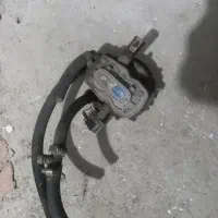 رگولاتور cng و چراغ خطر و زیرپایی