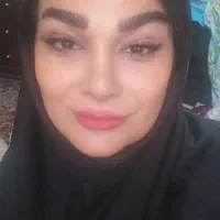 مدل برای کاشت ناخن