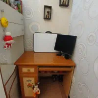 میز کامپیوتر  در حد نو