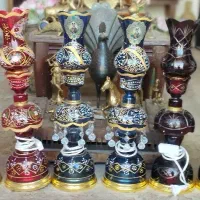 تعدادی چراغ لاله سنتی