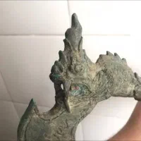 تبر مفرقی کهنه اصل|کلکسیون اشیاء عتیقه|گنبد کاووس, |دیوار