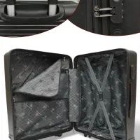 چمدان|کیف، کفش، کمربند|قم, چهل درخت‎|دیوار