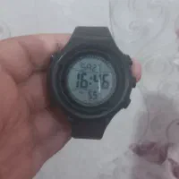 ساعت که هم به گوشی هم بروی دست