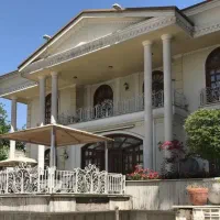 اجاره-ویلایی-دربست700متری-با300متربنا