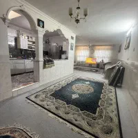 ویلایی-دو-نیم-طبقه-با-حاشیه-6-متر