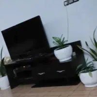 میز تی وی قهوه ای رنگ