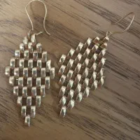 گوشواره وگردنبند بافاکتور