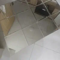 اینه تزیینی بر روی دیوار|آینه|صدرا-فارس, فاز ۱|دیوار