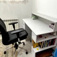 میز تحریر و صندلی و زیر پایی|میز تحریر و کامپیوتر|قائمشهر, |دیوار