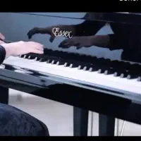 خواننده خانم و نوازنده کاخن خانم