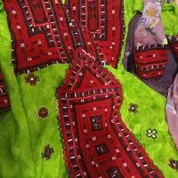 لباس نو بدون استفاده|لباس|کنارک, |دیوار