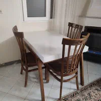 میزغذاخوری