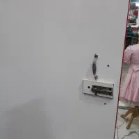 اتاق پرو پیشخوان قفسه
