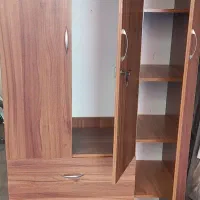 کمد لباسی سالم زیبا و جادار|جاکفشی، کمد، دراور|کرمان, |دیوار