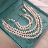 مروارید .اصل گردنبند سه رج طبیعی. دریایی کادو مادر