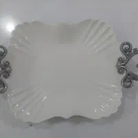 ظرف پذیرایی سفید دسته دار