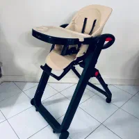 دو‌عدد صندلی غذا و صندلی ماشین خارجی در حد اکبند