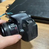 دوربین. ۷۰۰ دی. با لنز. ۵۰ فیکس