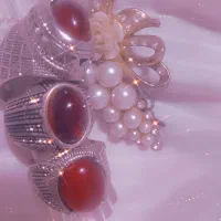 انگشتر  قدیمی با نگین سرخ یاقوتی